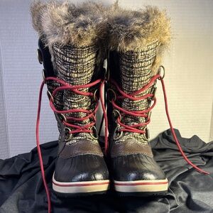 Women's Sorel Tofino II Insulated Cordovan Brown Faux Fur Trimmed Boots Sz 7